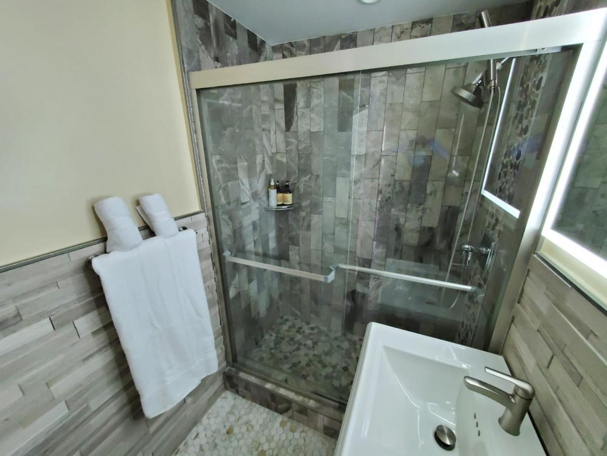 Just Renovated 3 Br/2Bath/ Parking+ Downtown View Apartman AtlantaAtlanta  Kültér fotó